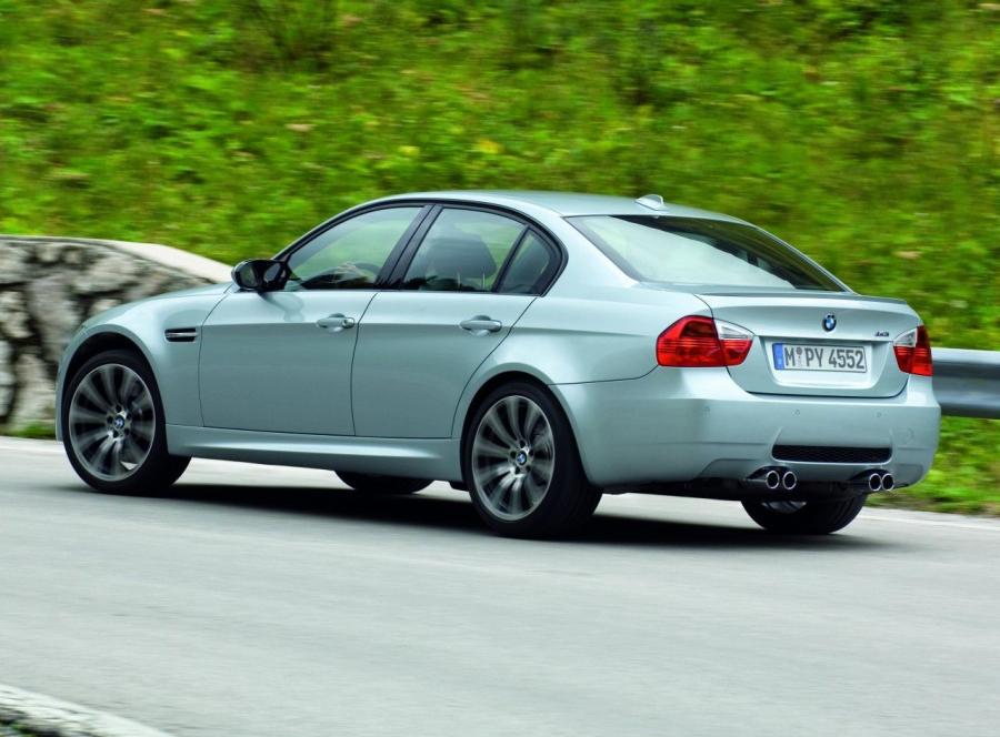  BMW M3 Sedan 2008 года  (фото 63 из 85)